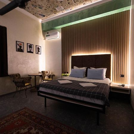 Local Hotel Tachkent Extérieur photo
