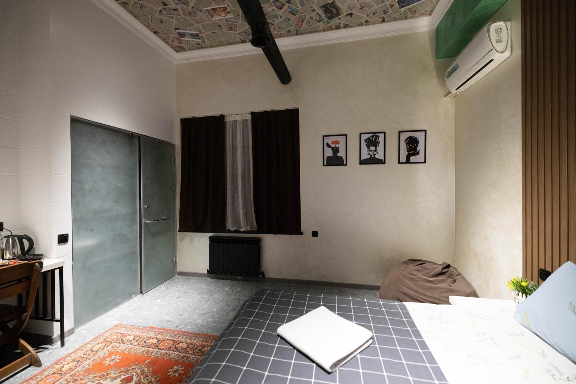 Local Hotel Tachkent Extérieur photo